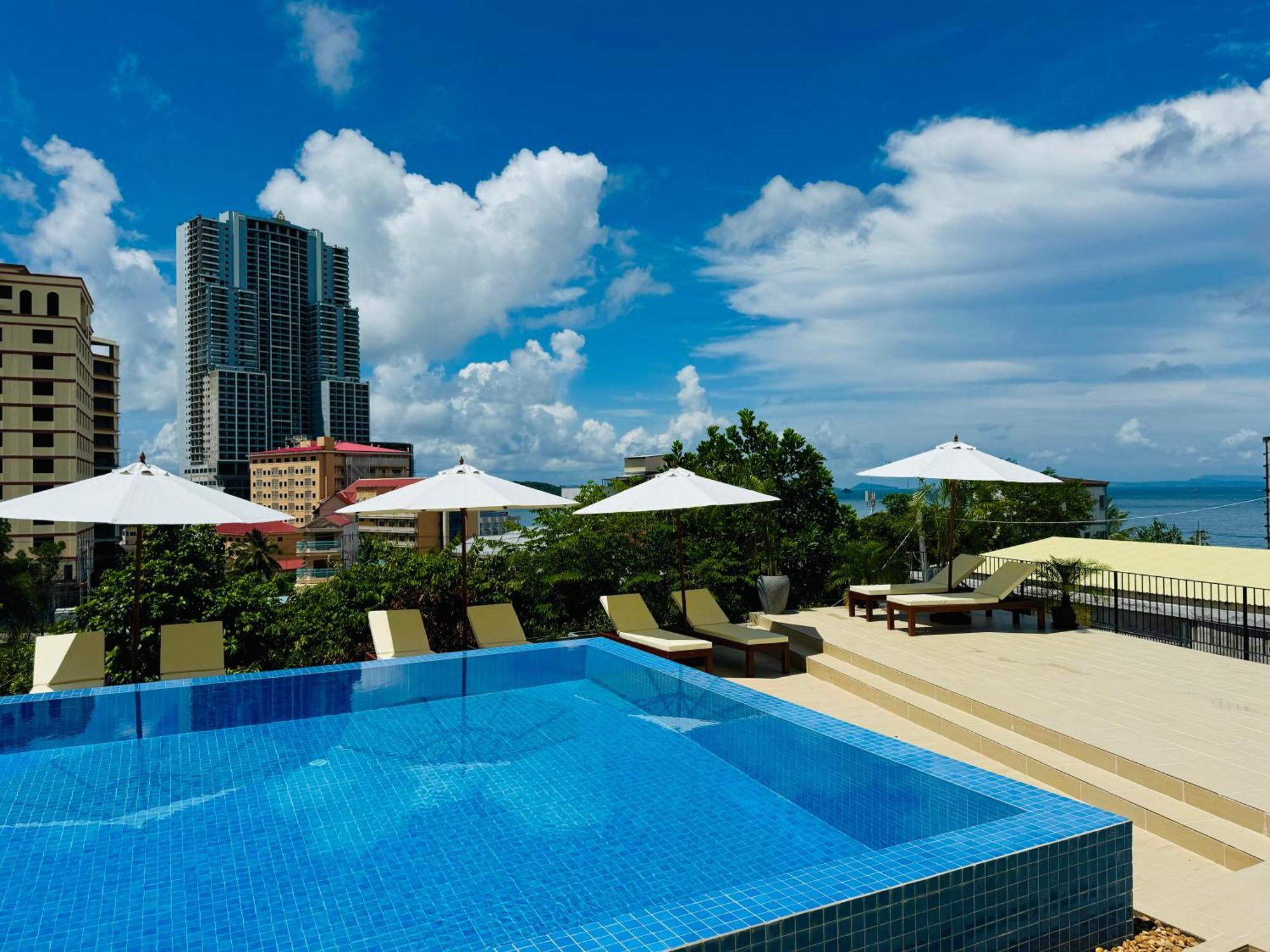 Onederz Sihanoukville - 10 Mins Walk From The Tourism Pier Buitenkant foto