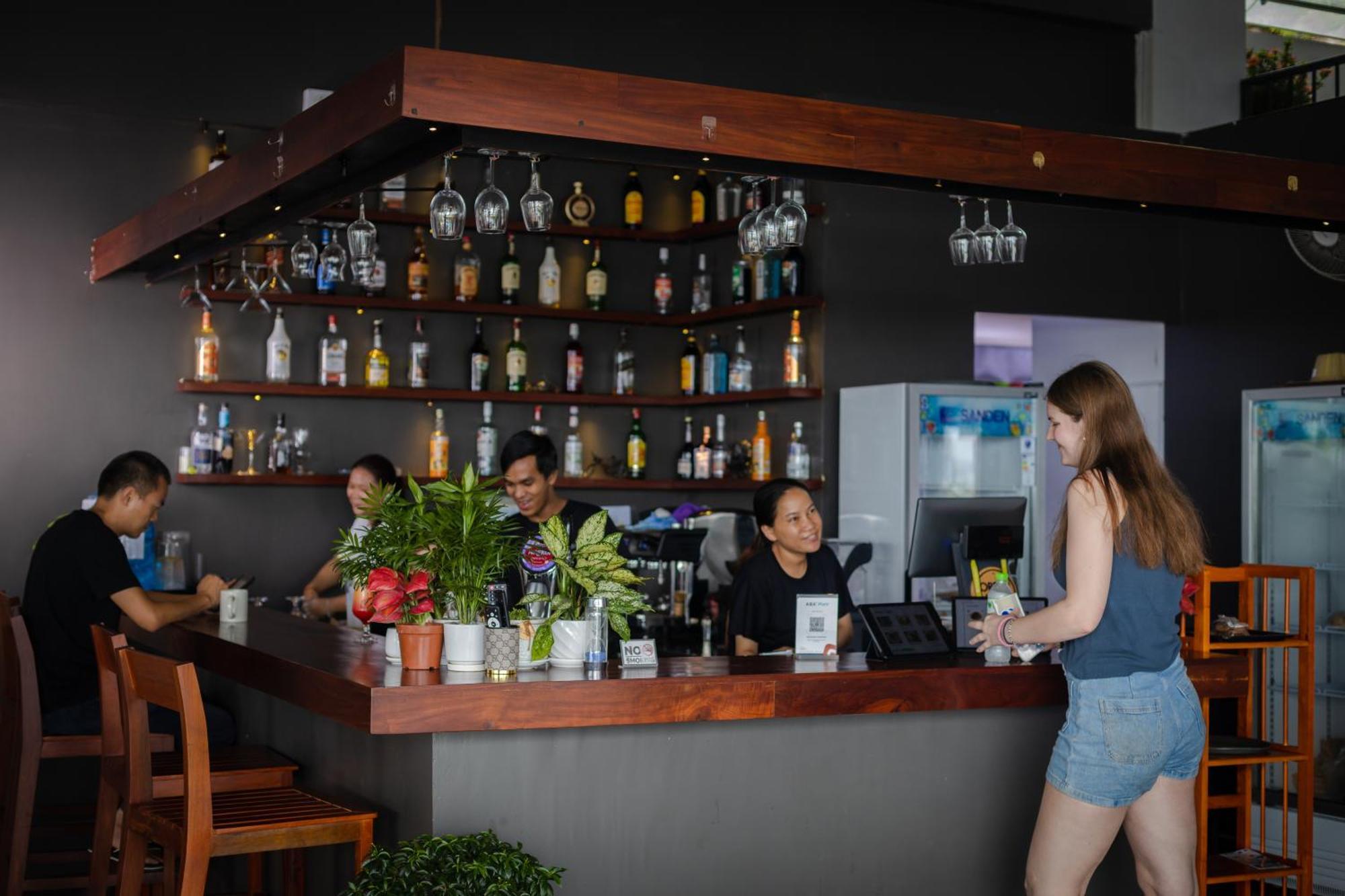Onederz Sihanoukville - 10 Mins Walk From The Tourism Pier Buitenkant foto