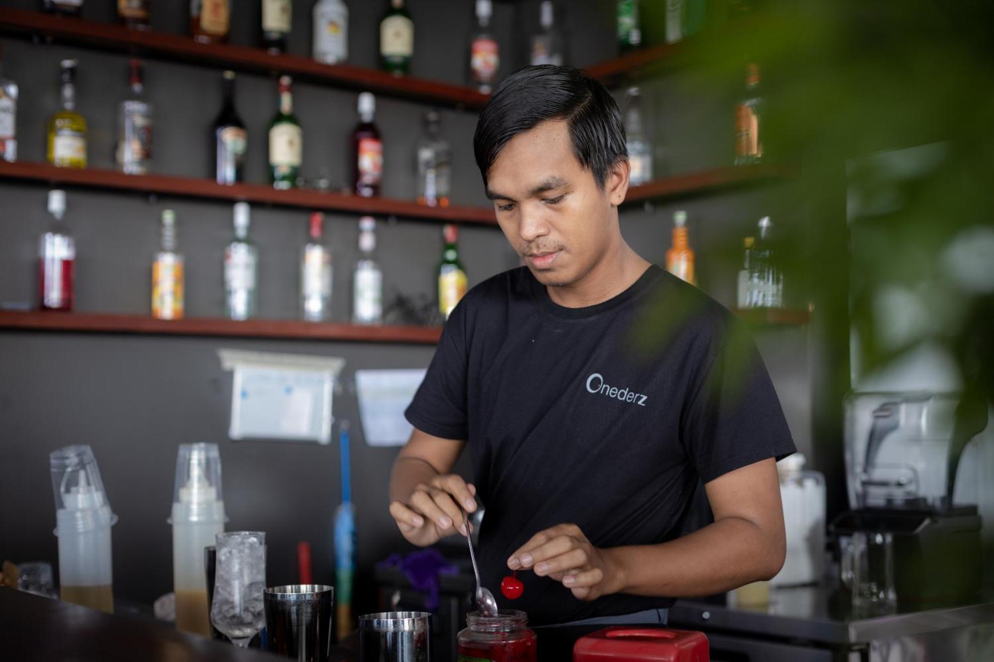 Onederz Sihanoukville - 10 Mins Walk From The Tourism Pier Buitenkant foto