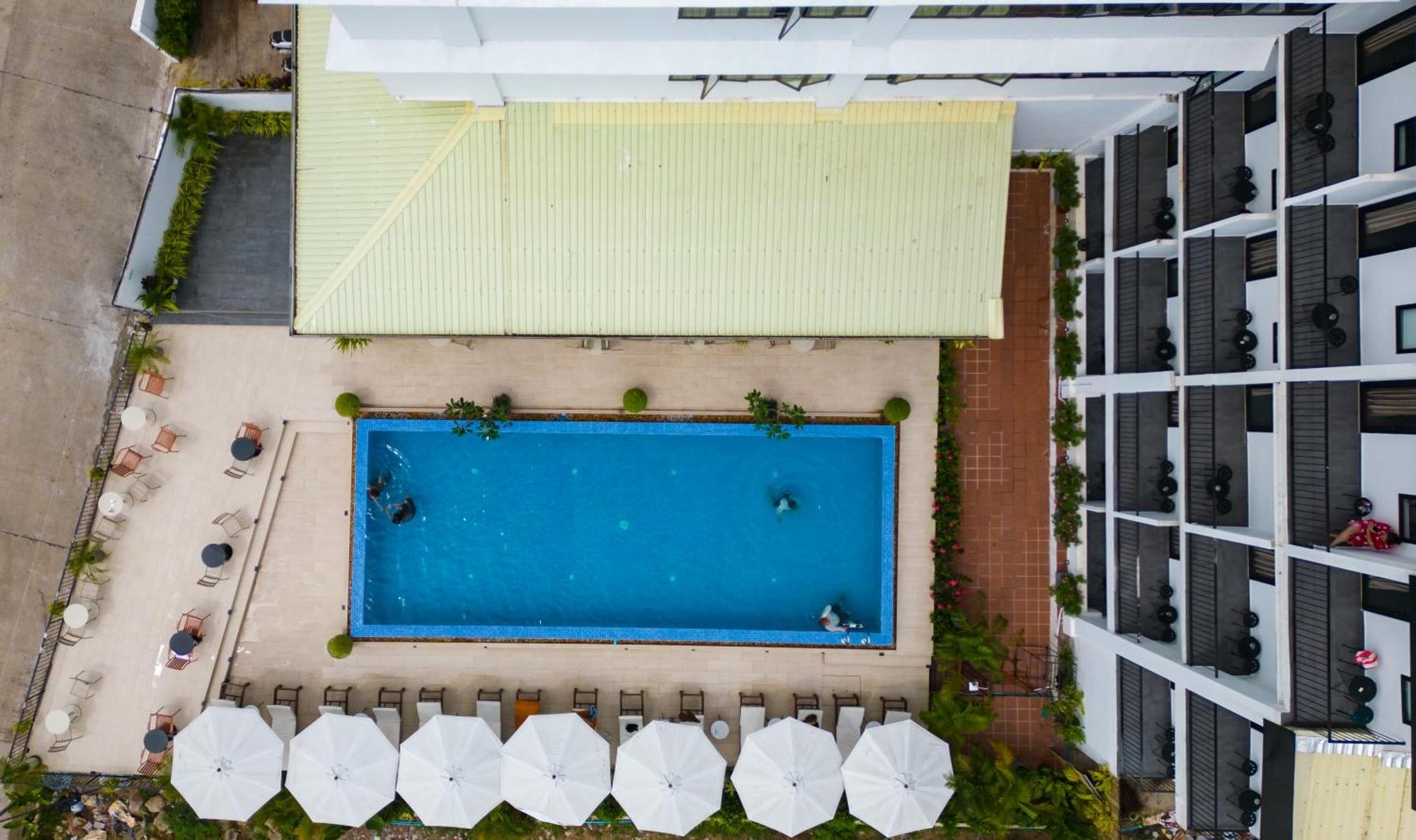 Onederz Sihanoukville - 10 Mins Walk From The Tourism Pier Buitenkant foto